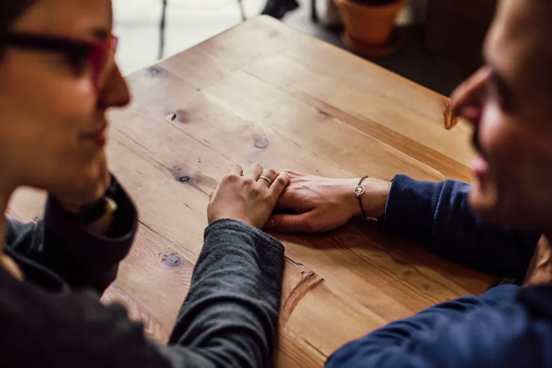 Protecting the People You Love: How Antiviral Therapy Reshapes Transmission Risk in Relationships