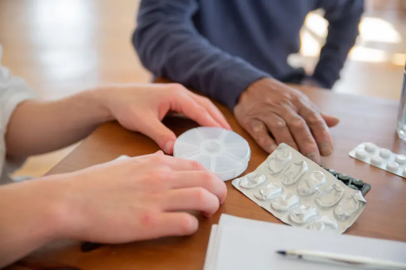 Not All Prescriptions Are Created Equal: How Outbreak Timing Rewrites Your Antiviral Dosing Strategy